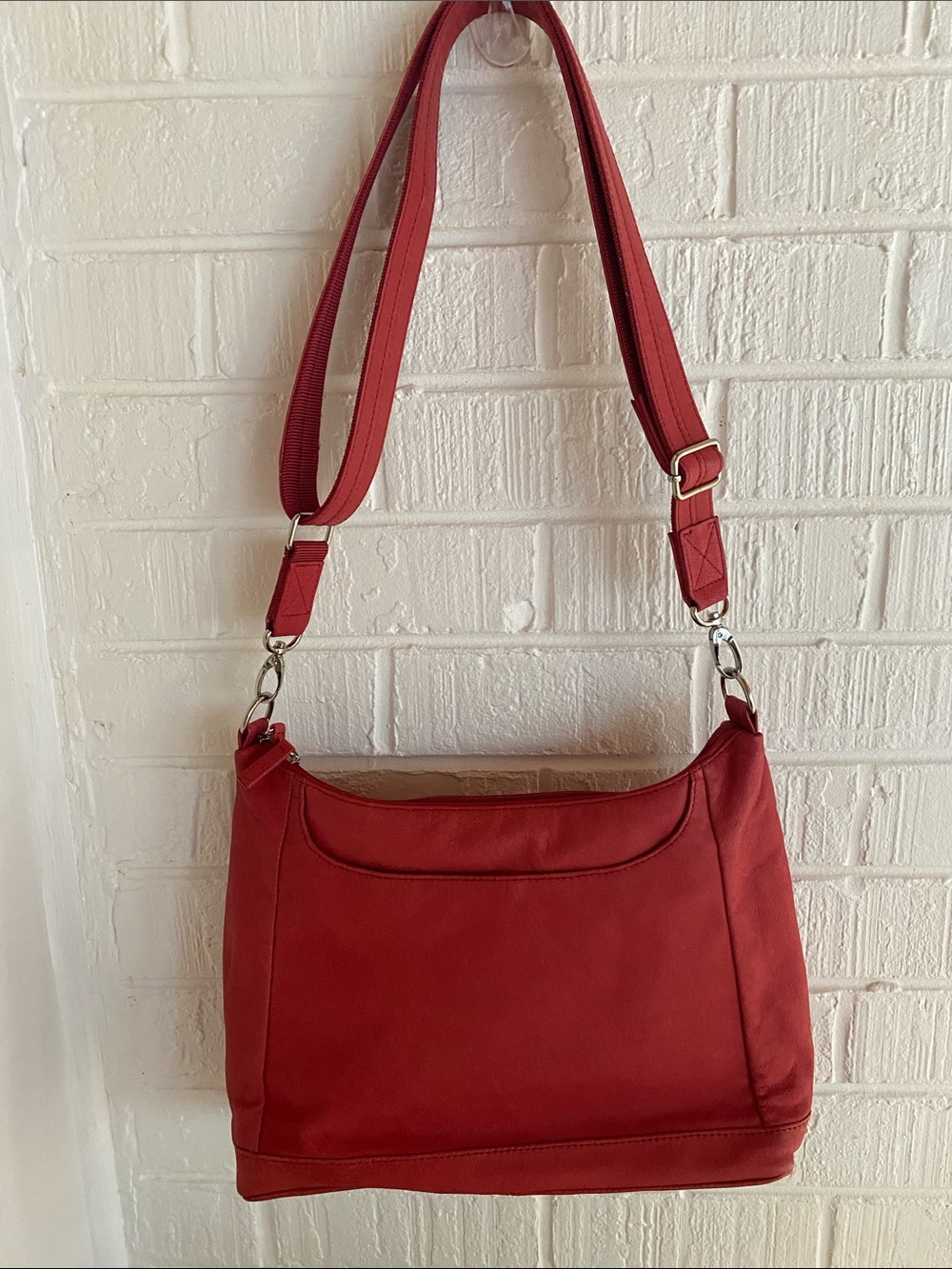 Gun Toten Mamas Red Shoulder Bag